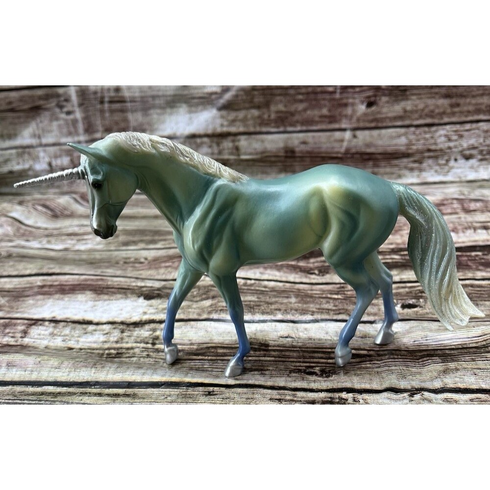 Breyer Horses Classic Size Freedom Series Le Mer Unicorn of the Sea #62060